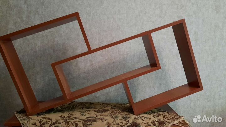 Полка настенная навесная