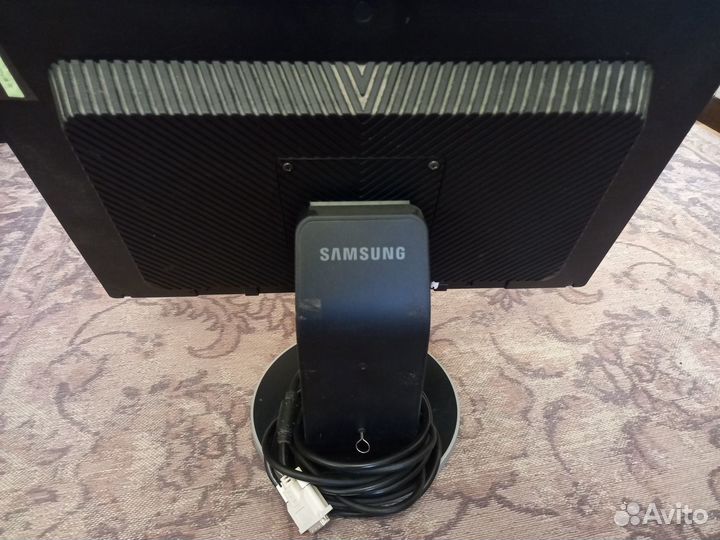 Монитор Samsung 225BW (R)