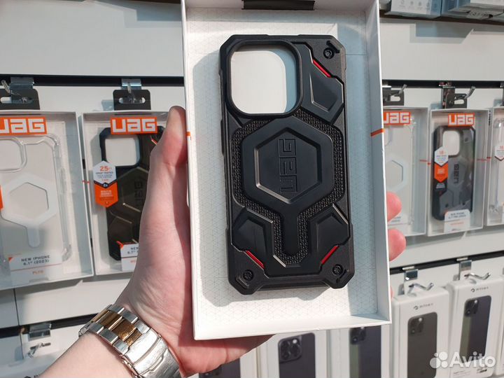 Кейс UAG Monarch Pro для iPhone 15 Pro / Pro Max