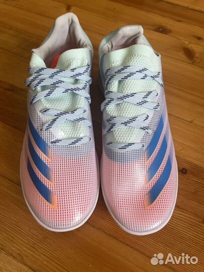 Футбольные шиповки