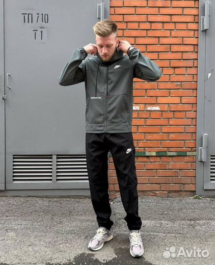 Спортивный костюм Nike