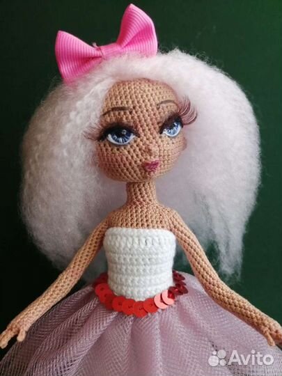 Вязаная Кукла ручной работы