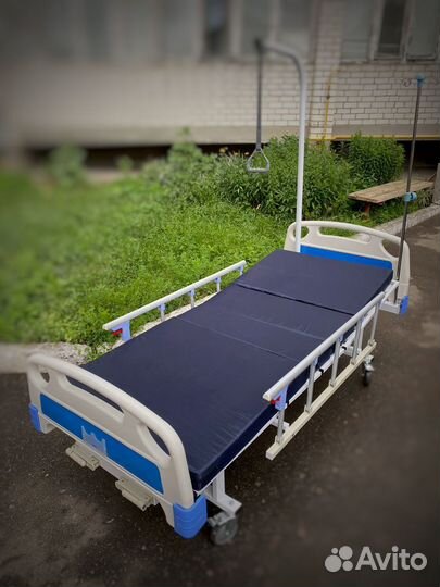 Медицинская кровать для лежачих больных