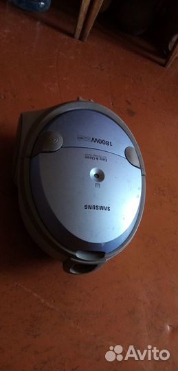 Пылесос на запчасти samsung clean 1800w. Рабочий