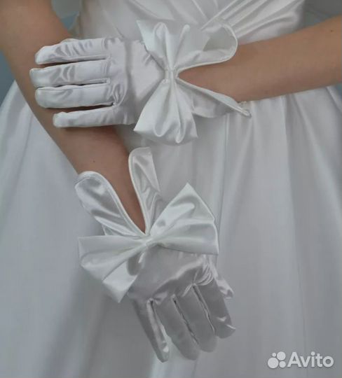 Перчатки атласные белые, новые