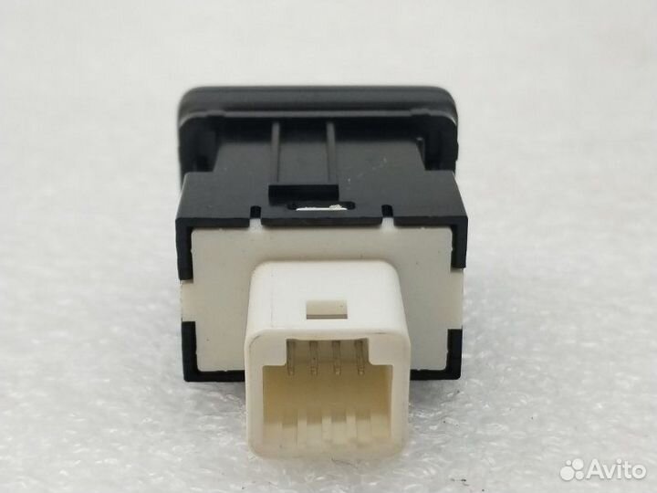 Кнопка Mitsubishi Outlander 3 GF 2.0 4J11 2020