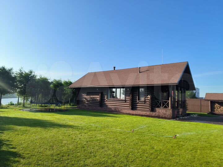 Дом 435,8 м² на участке 28 сот.