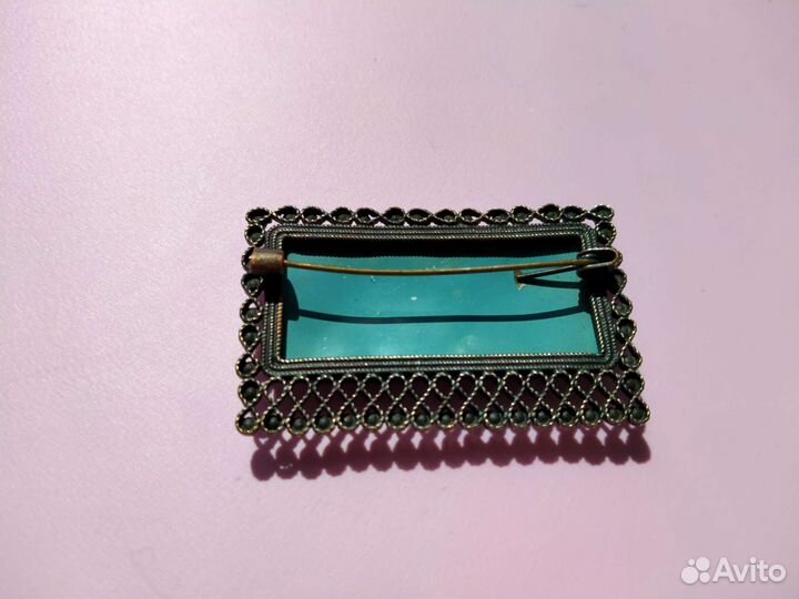 Винтажная брошь