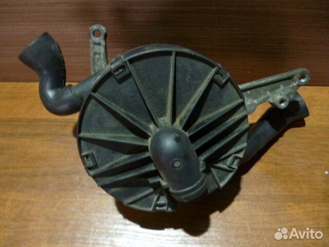 Насос воздушный Mercedes Benz CLS CLK-Class M272