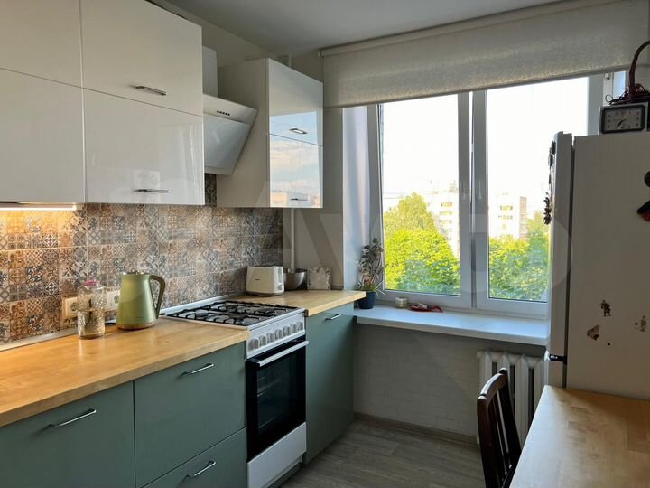 2-к. квартира, 50 м², 8/9 эт.