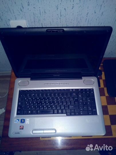 Ноутбук Toshiba satellite L550-179