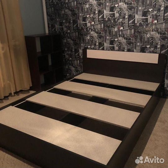 Кровать с матрасом (2-спальная)