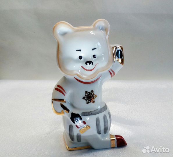 Фарфоровая статуэтка Олимпийский Мишка Дулево