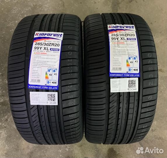 Kinforest KF550-UHP 285/30 R20 99Y