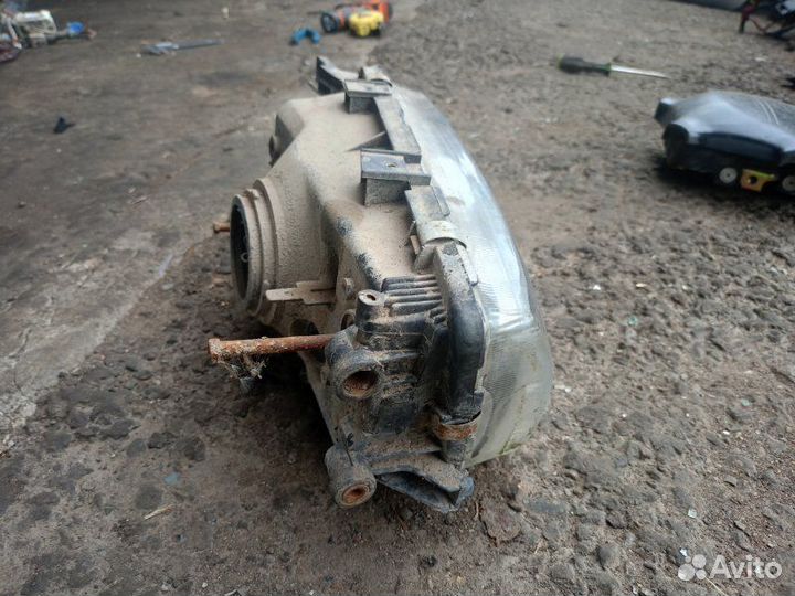 Фара правая Nissan Almera N15 хэтч GA14DE 1998