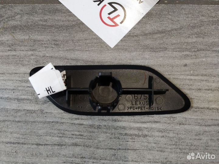 Крышка форсунки левая черная Rx 4 19-23