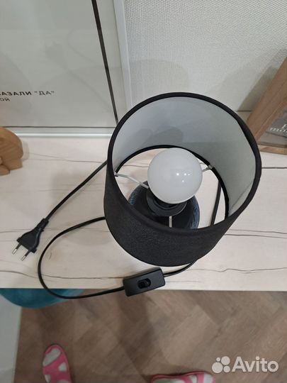 Лампа настольная светильник