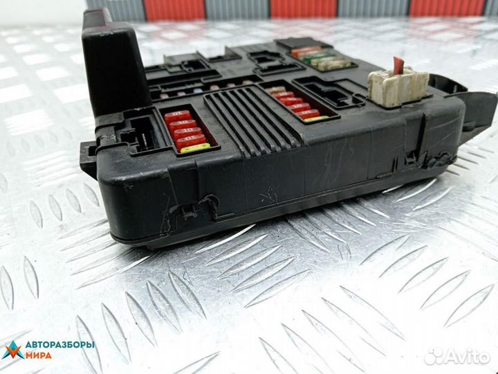 Блок предохранителей Renault Megane рест. 2002