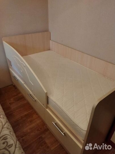 Детская кровать от 3 лет с бортиками