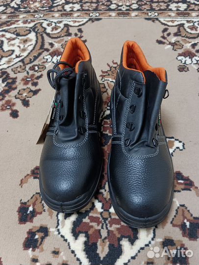 Ботинки кожаные осенние