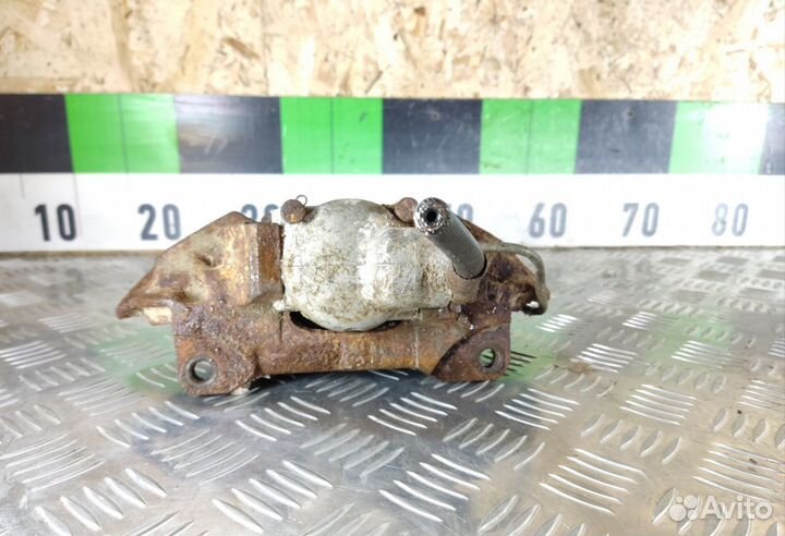 Суппорт передний левый Vaz 2105