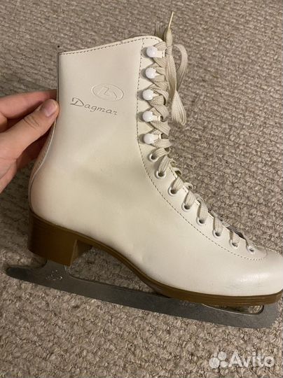 Коньки профессиональные