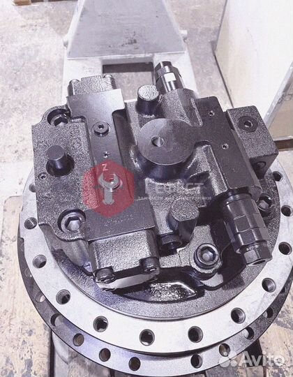 Бортовой редуктор Doosan S300LC