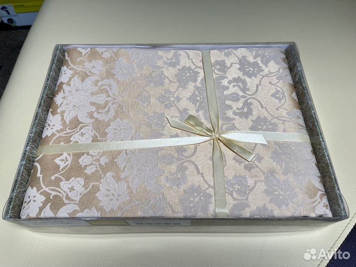 Скатерть Жаккард водоотталкивающая