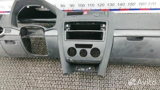 Панель приборов (торпедо) skoda octavia A5 (NBE01I