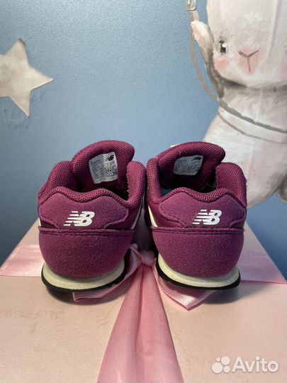 Кроссовки для девочки 23