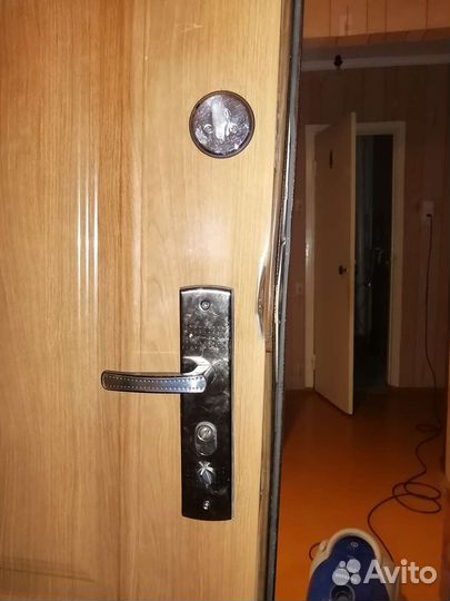 Дверь входная бу