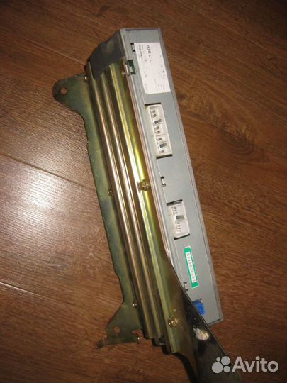 Усилитель магнитолы для Лексус. 86100-48030