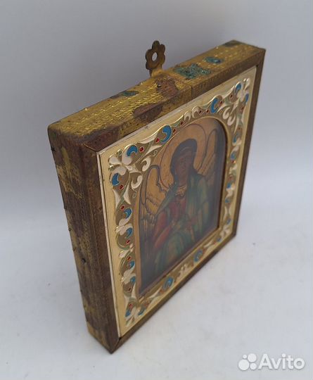Редкая икона в киоте 