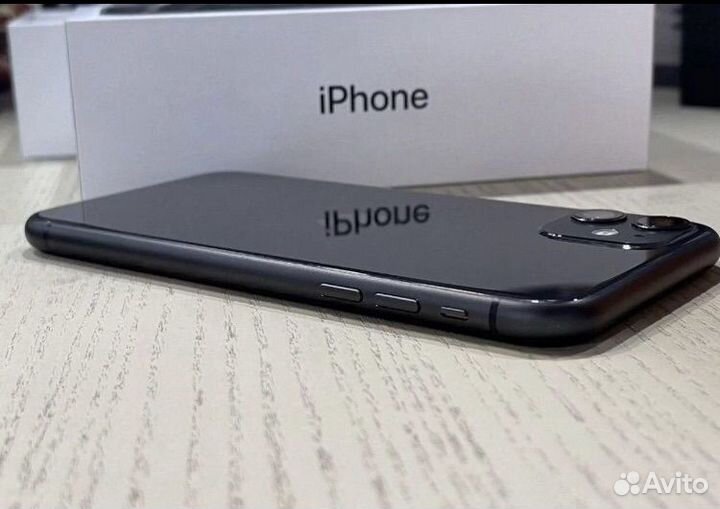 iPhone 11, 64 ГБ