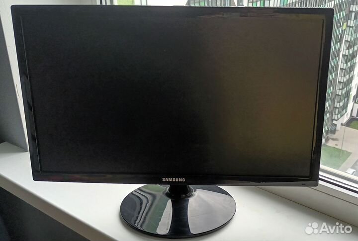 Монитор Samsung s22d300ny