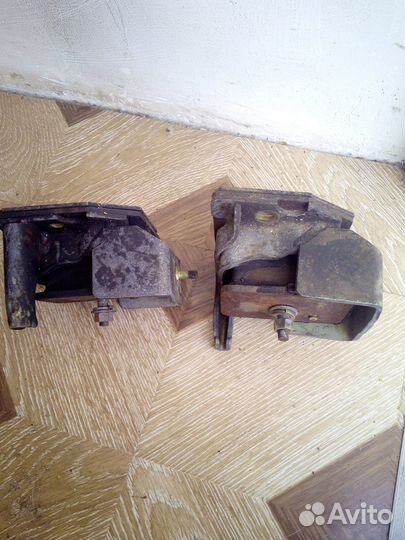 Mitsubishi подушки двигателя