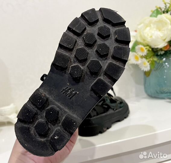 Ботинки лакированные для девочки H&М