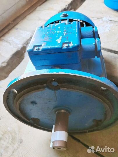 Электродвигатель 5ам112М8 3 кВт 710 об/мин