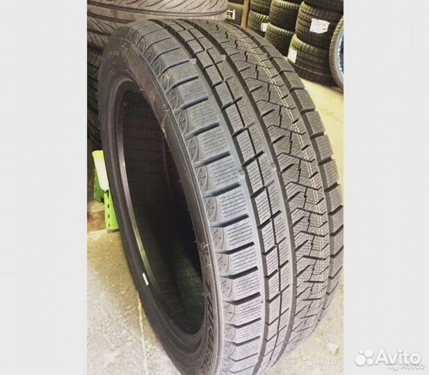 Triangle Trin PL02 245/45 R19 и 275/40 R19 98VR