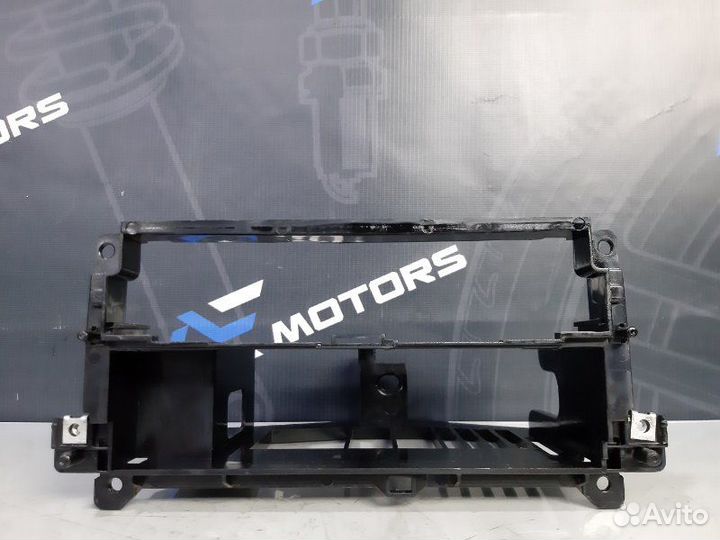 Рамка под магнитофон Bmw 318I E46 N46B20AA 2004