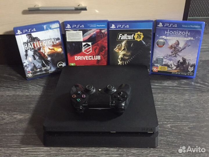 Sony playstation 4 slim