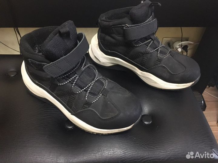 Ботинки для мальчика 36размер