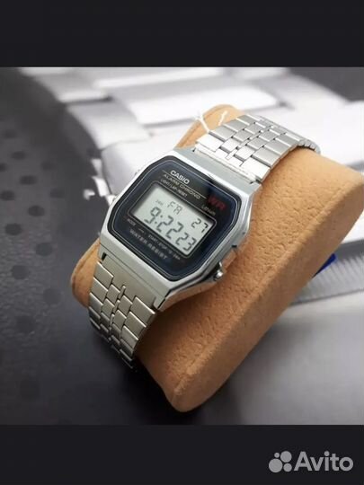 Часы наручные электронные Casio