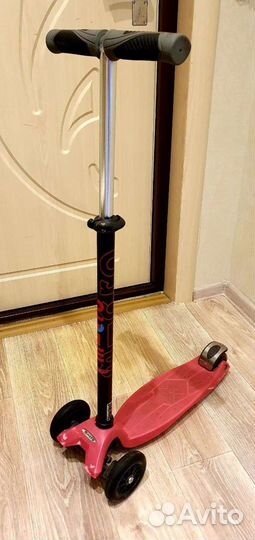 Самокат фирмы 
