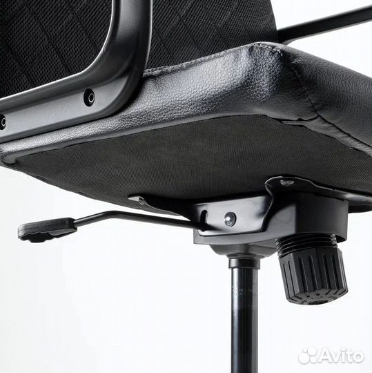 Компьютерное кресло новое