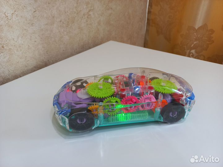 Машинка на батарейках