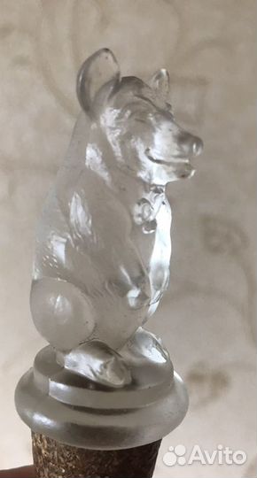 Старинная стеклянная пробка кабан