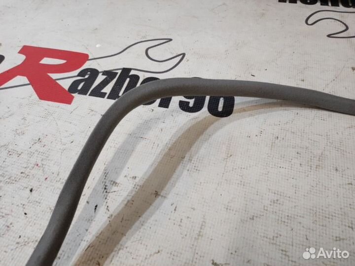 Уплотнитель люка Honda Cr-V 2 RD8 K20A4 2006