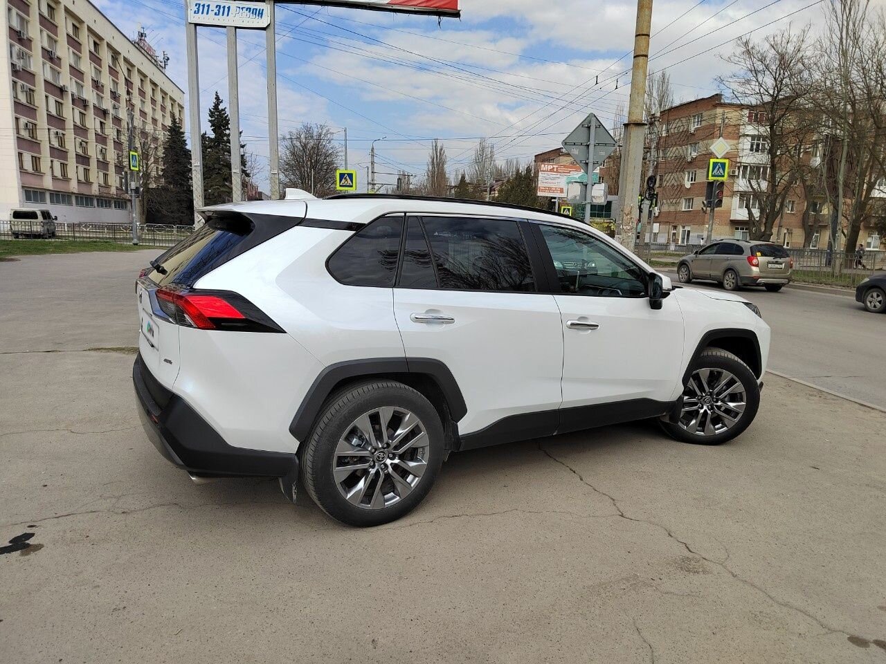Toyota RAV4: фото владельца