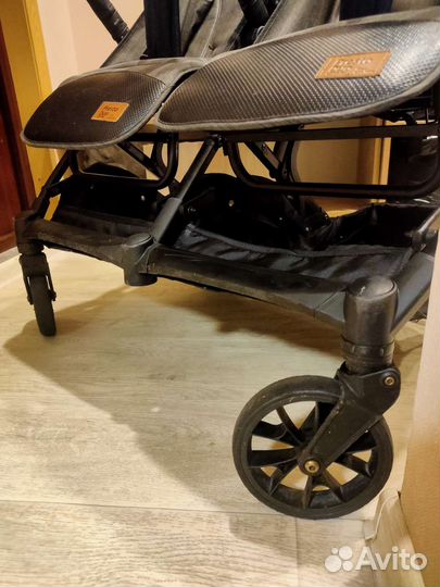 Коляска для двойни carrello Presto duo